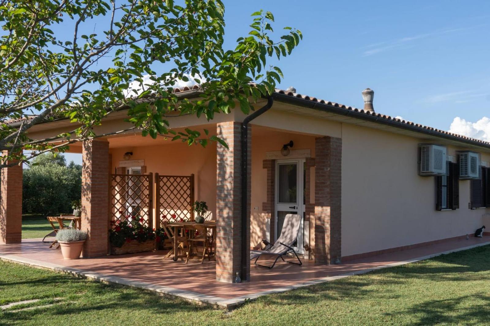 Agriturismo Lungo Albegna Manciano Esterno foto